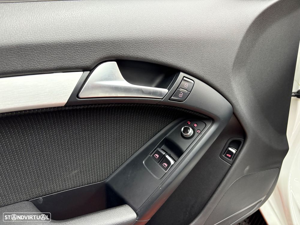 Audi A5 2.0 TDI Multitronic S-line - 39