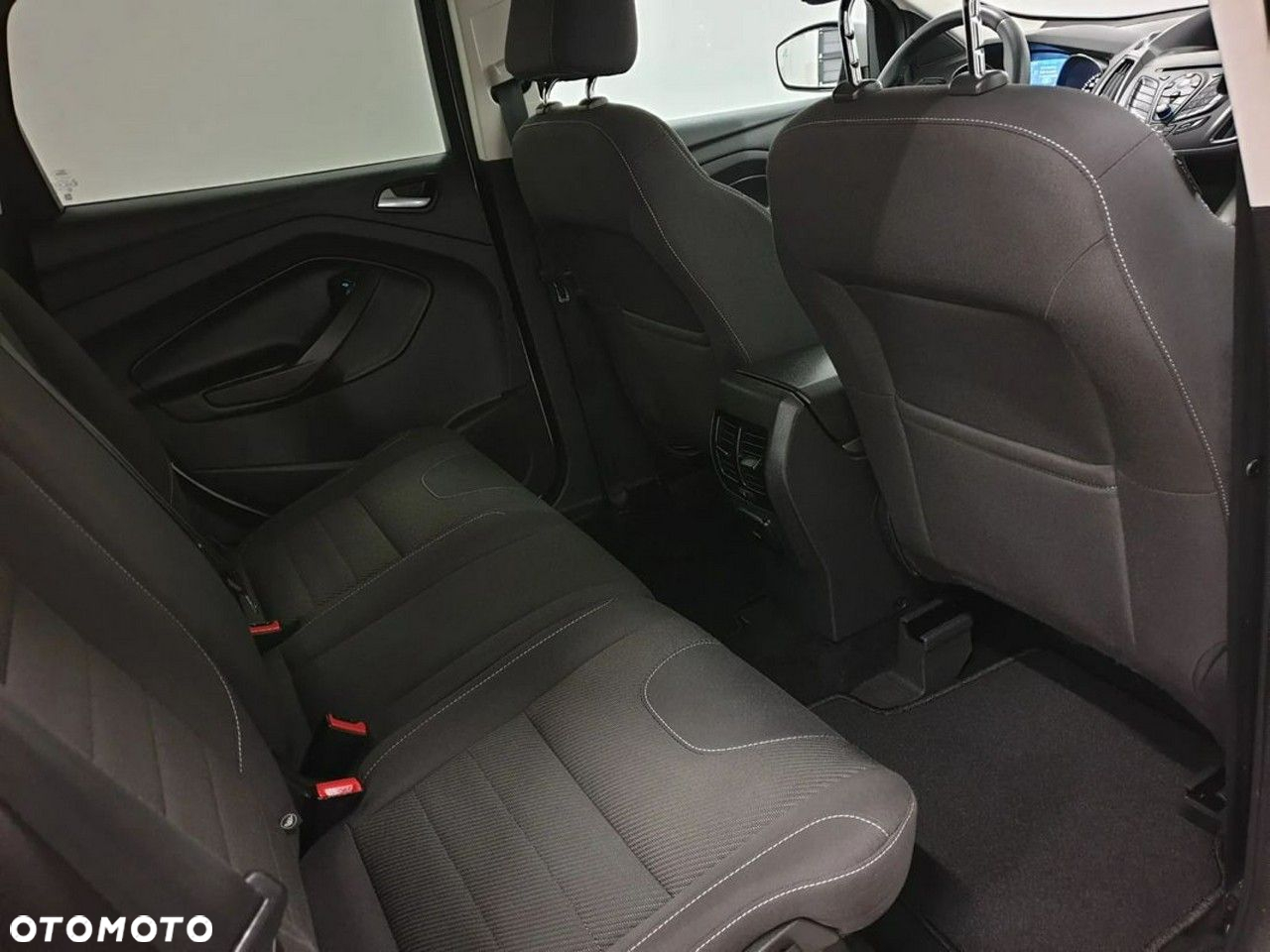 Ford Kuga 2.0 TDCi AWD Titanium - 40