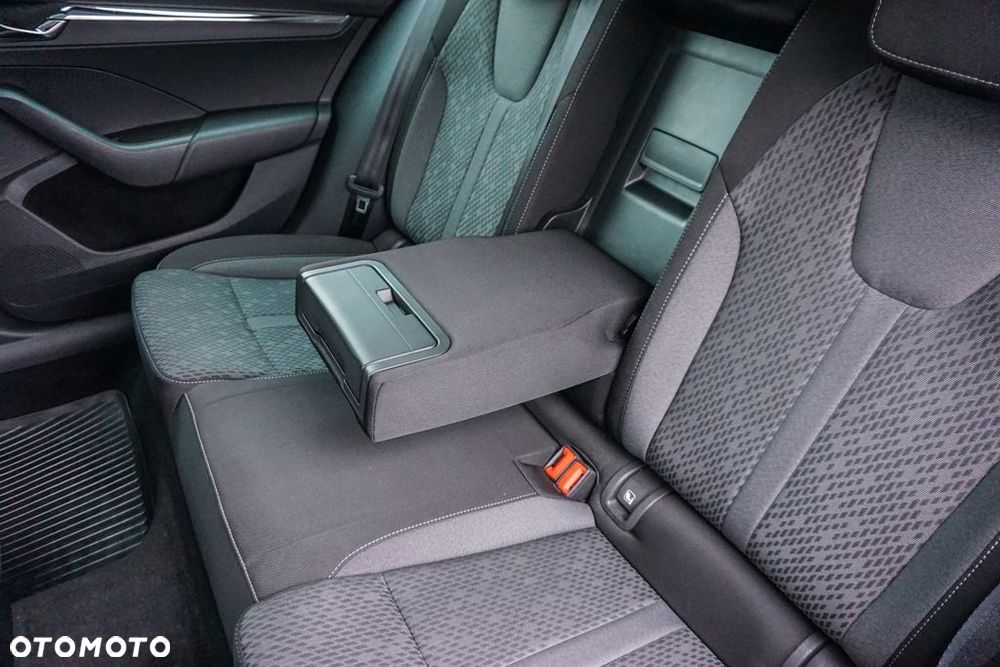 Skoda Octavia 1.5 TSI ACT Style - 12