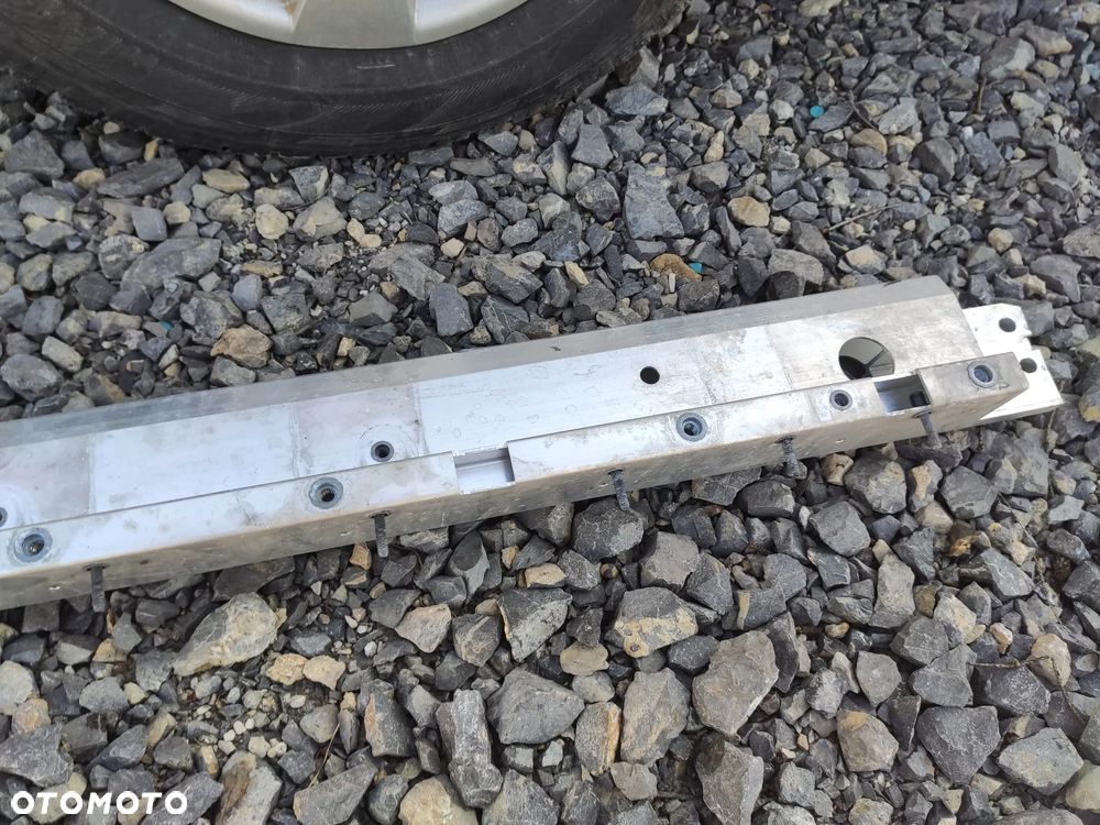 EU Belka wzmocnienie pod chłodnice przód Range Rover Evoque II K8D2-8A297-AD - 2
