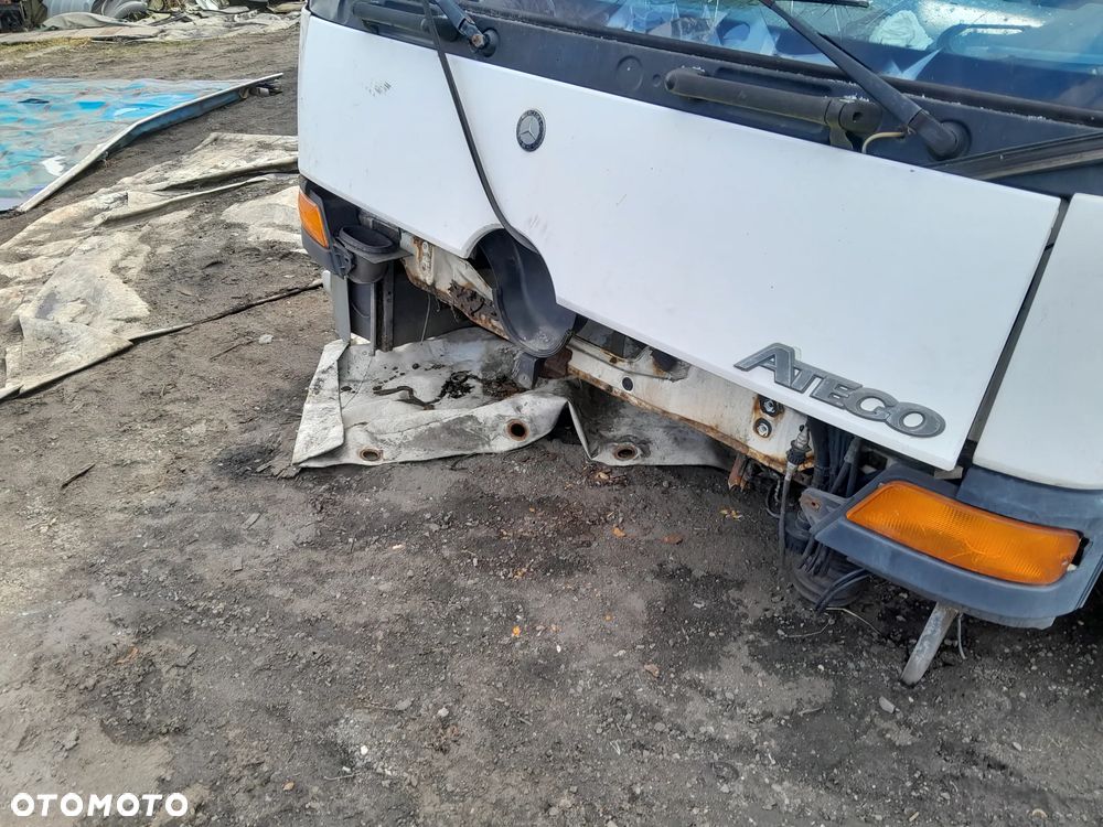 MERCEDES ATEGO UCHWYT NADKOLA TYL - 3