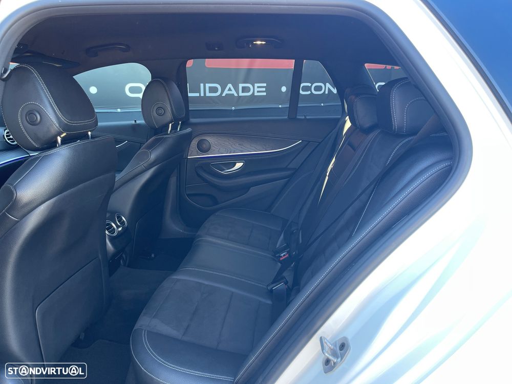 Mercedes-Benz E 300 de 9G-TRONIC AMG Line - 34
