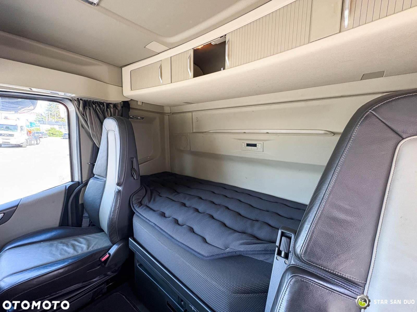 Volvo FH 500 8x4*4 PK65002 Fly JIB HDS Żuraw 7456 godzin Euro 6 Wciągarka - 25