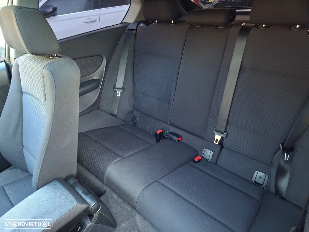 BMW 118 d DPF Edition Sport - 15