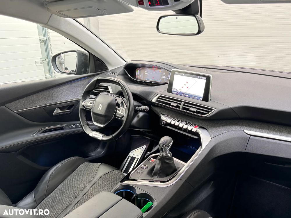 Peugeot 3008 1.2 PureTech Turbo S&S GT-Line - 9