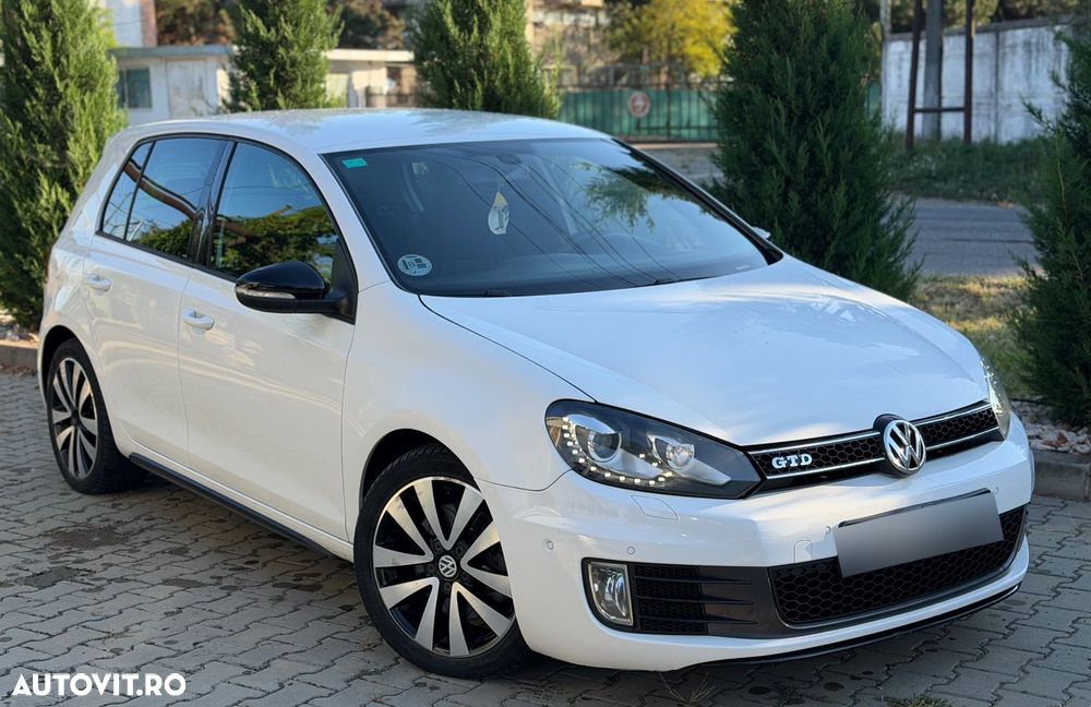 Volkswagen Golf 2.0 TDI DPF GTD - 2