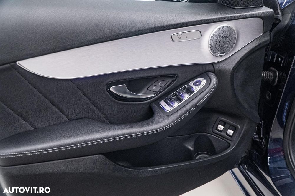 Mercedes-Benz C 300 e 9G-TRONIC AMG Line - 27