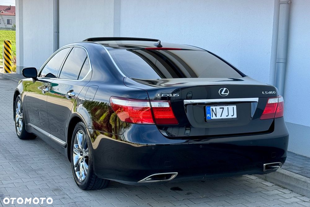 Lexus LS - 21