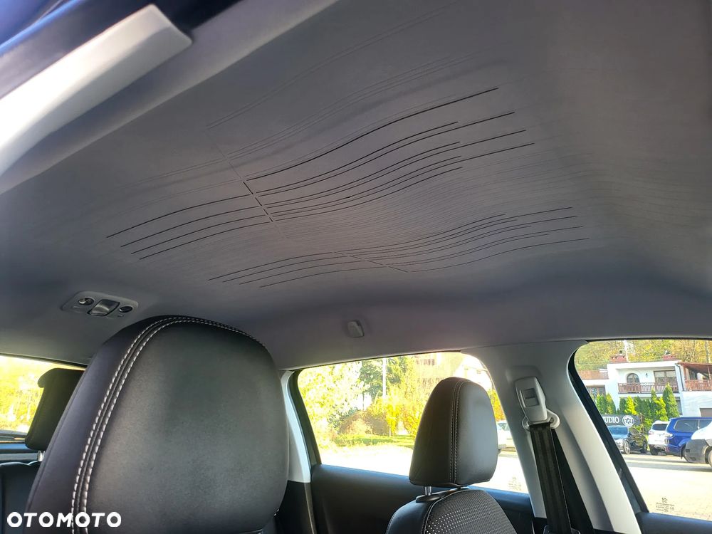 Peugeot 2008 1.2 Pure Tech Allure S&S - 35