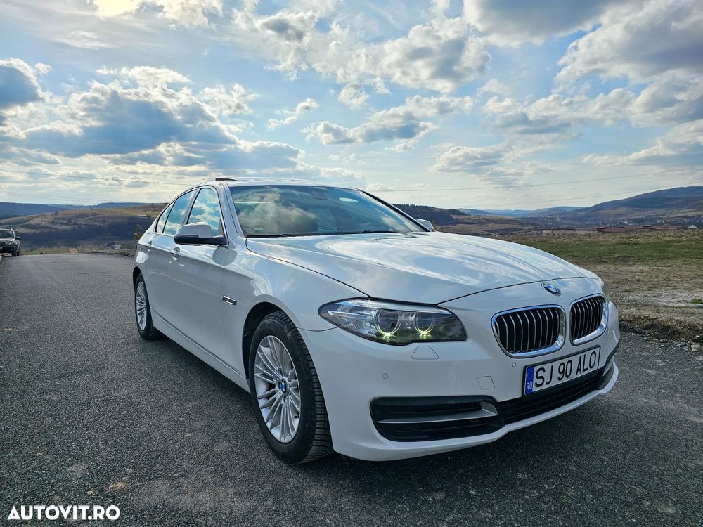 BMW Seria 5 520d Aut. Luxury Line - 10