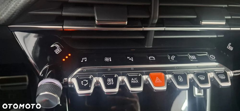 Peugeot 2008 1.2 PureTech GT Line S&S EAT8 - 5