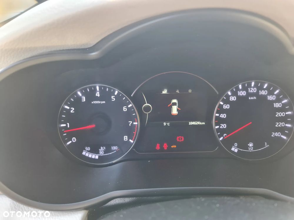 Kia Carens 1.6 GDI Business Line 7os EU6 - 21