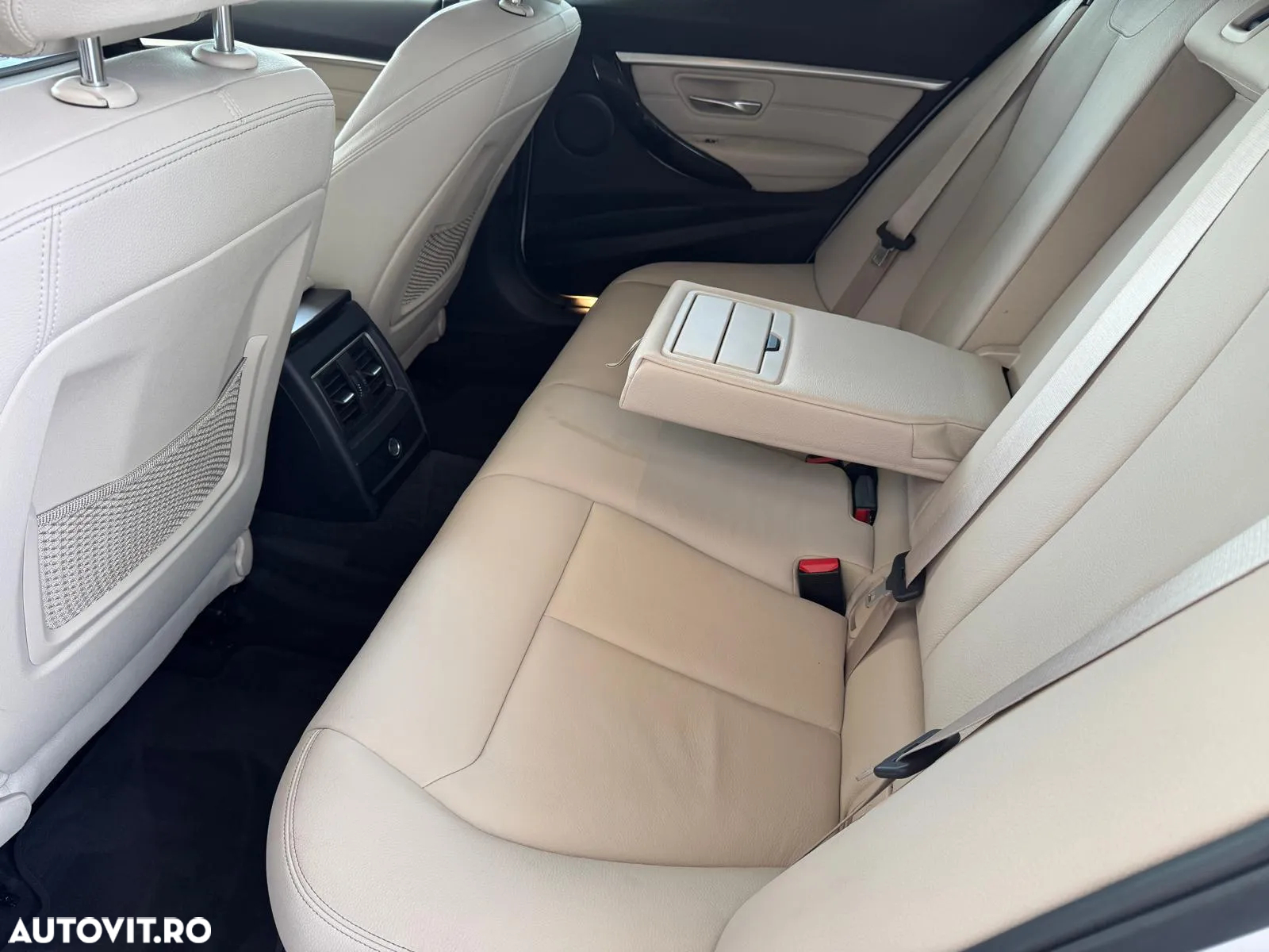 BMW Seria 3 320d Touring xDrive Aut. Luxury Line - 15