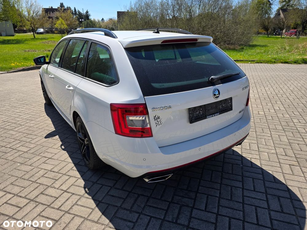 Skoda Octavia 2.0 TDI RS - 16