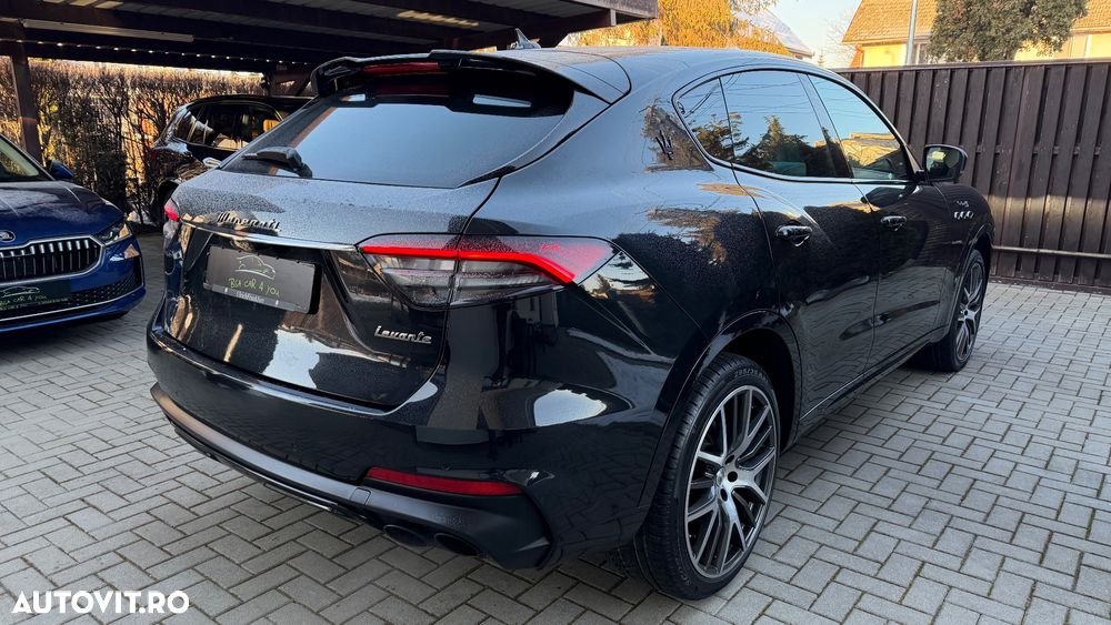 Maserati Levante - 5