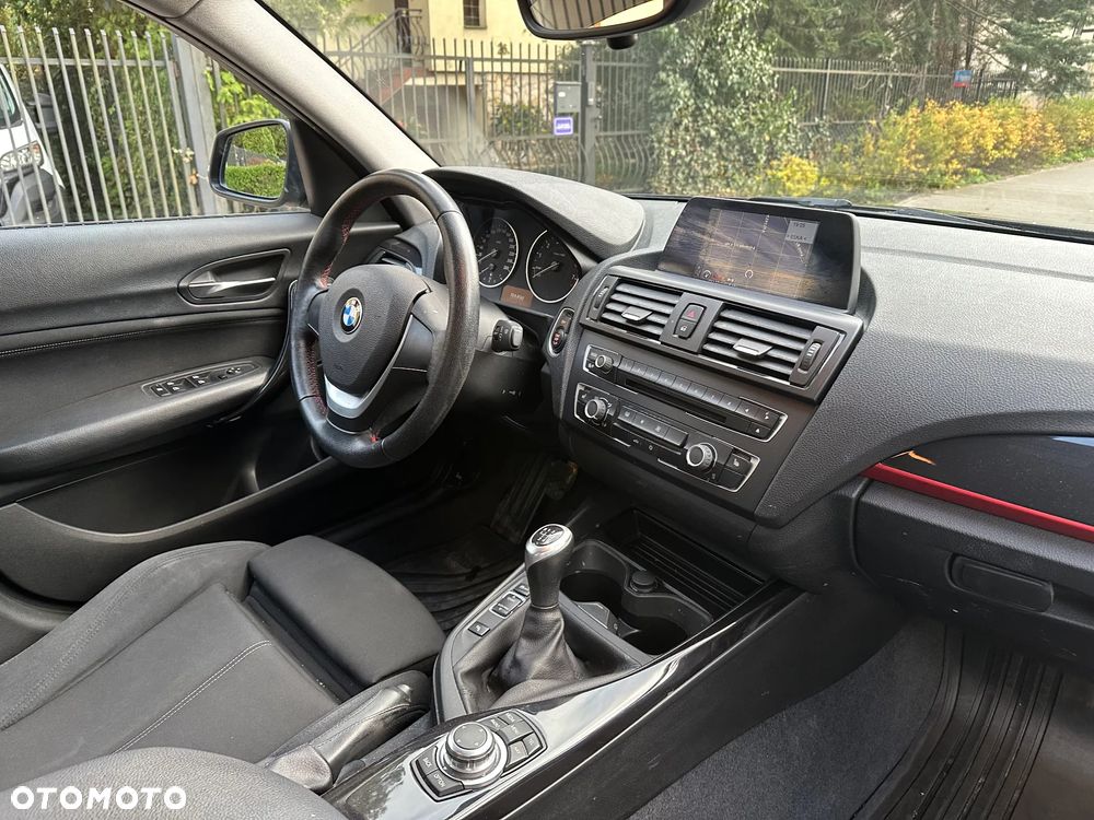 BMW Seria 1 118i Sport Line - 12