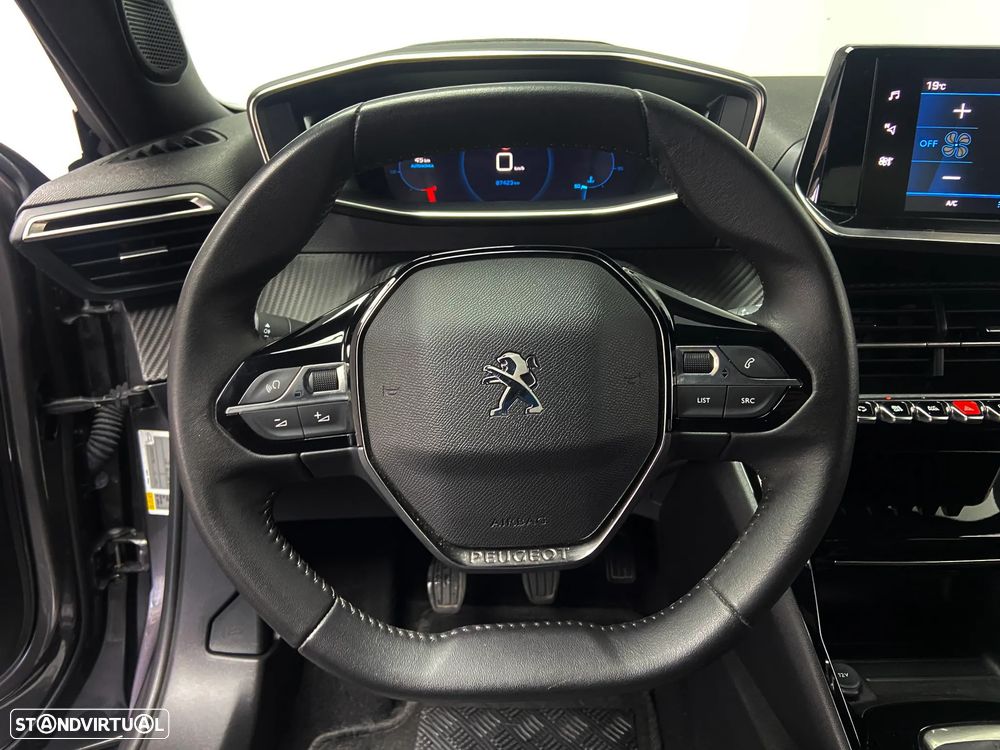 Peugeot 2008 1.2 PureTech Allure Pack - 13