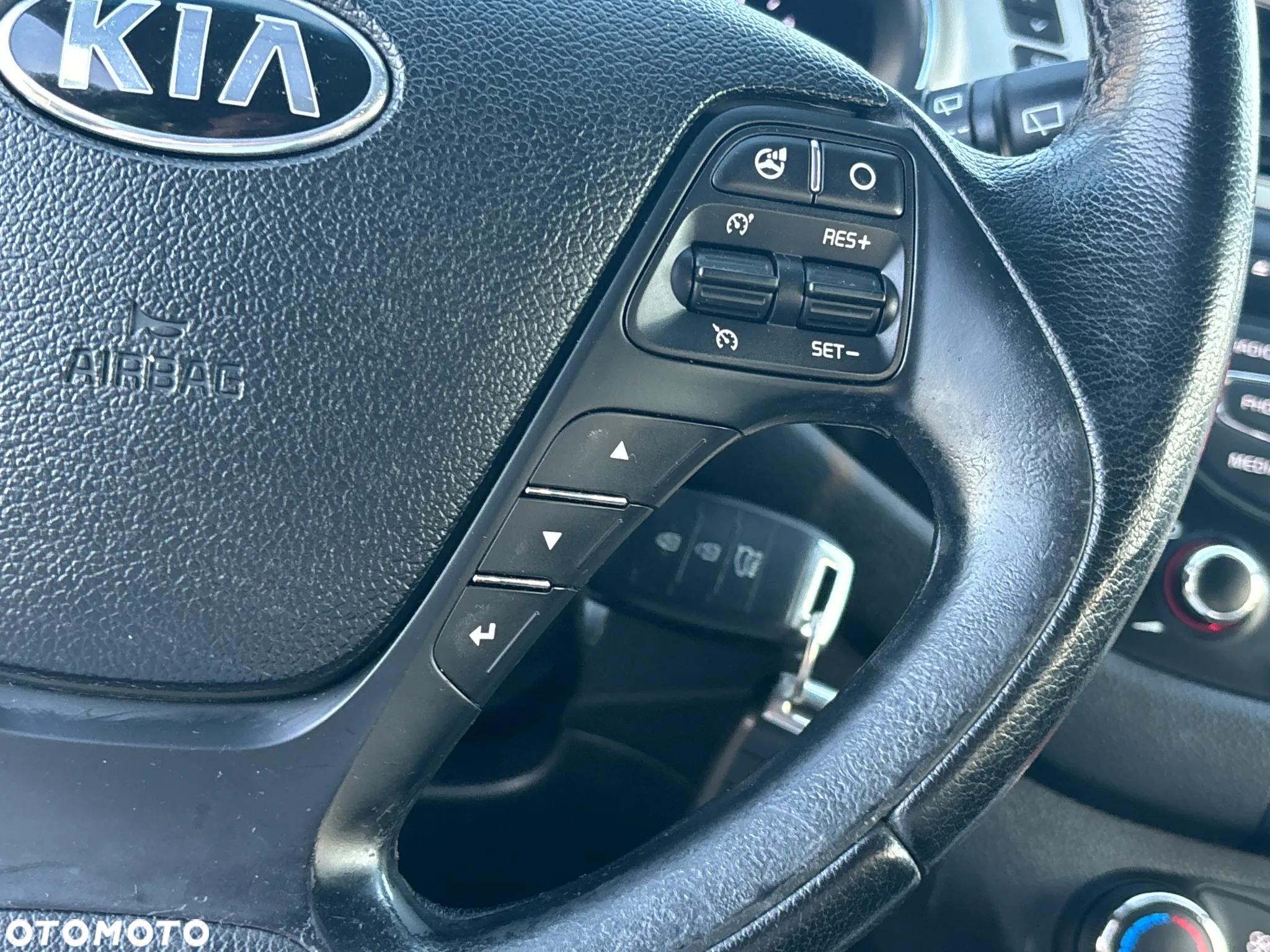 Kia Ceed 1.6 GDI DCT Platinum Edition - 28