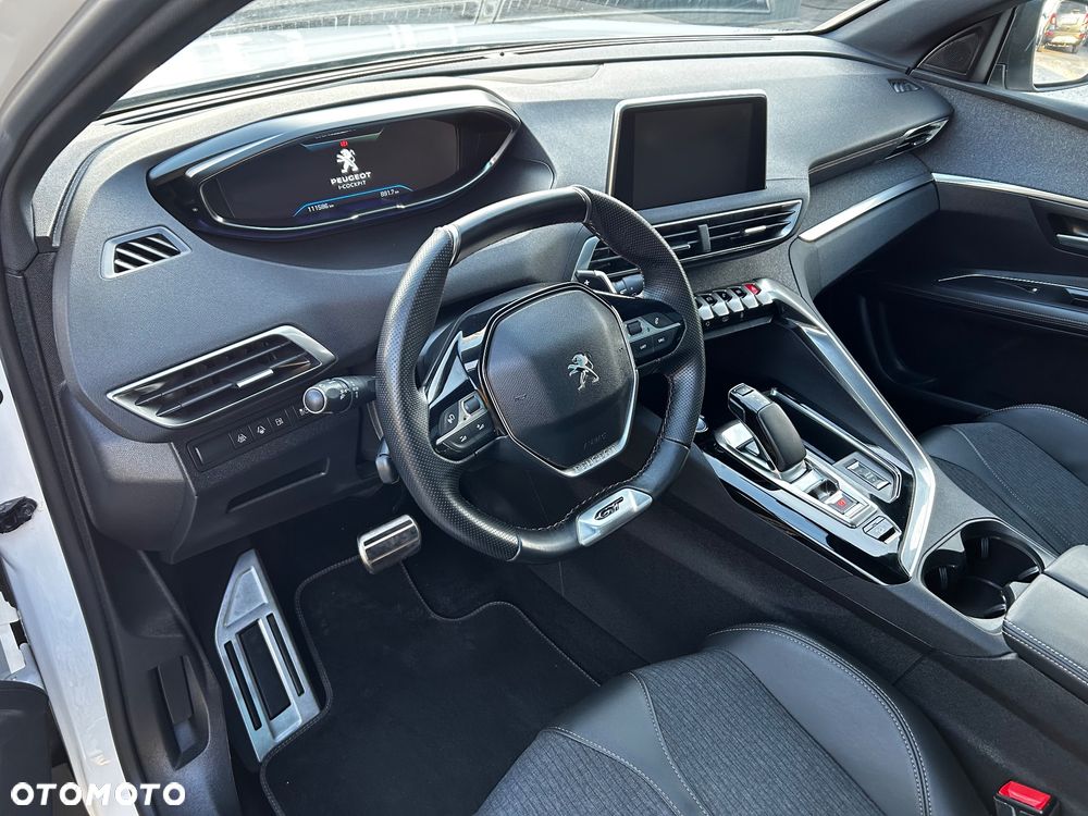 Peugeot 3008 1.6 PureTech HYbrid4 GT Line S&S EAT8 - 17