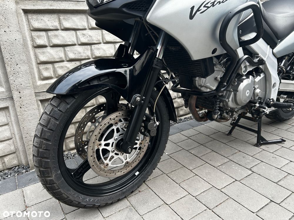 Suzuki V-STROM - 14