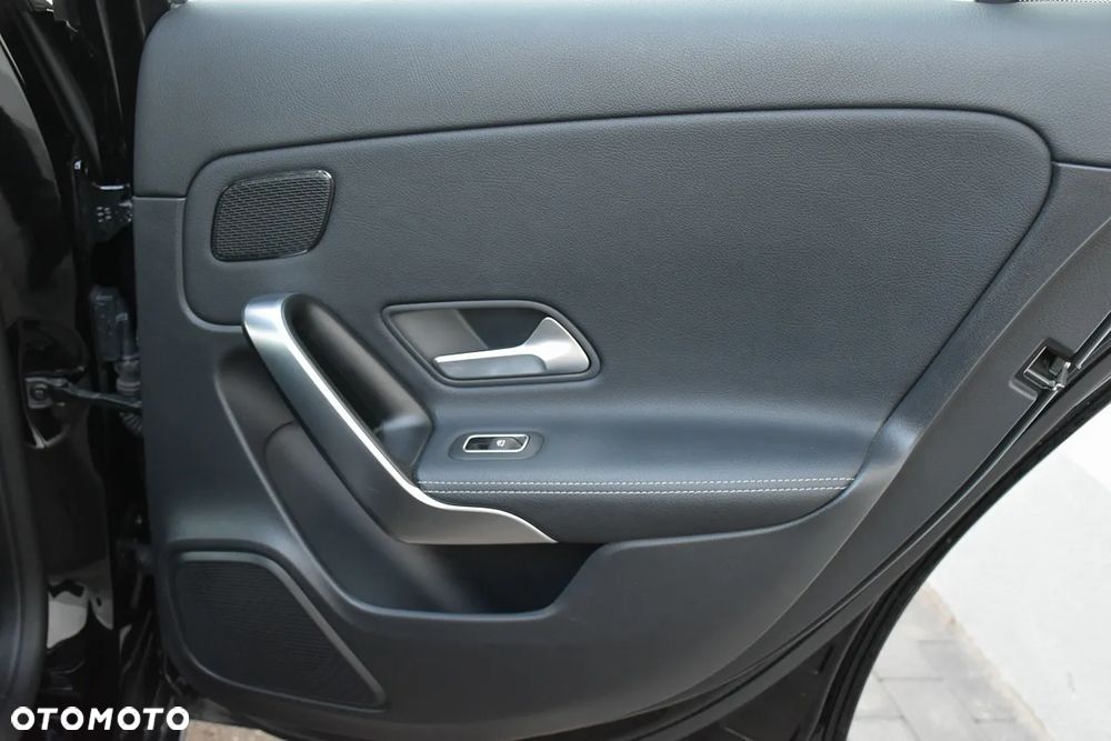 Mercedes-Benz Klasa A 250 e 8G-DCT Progressive Advanced - 33