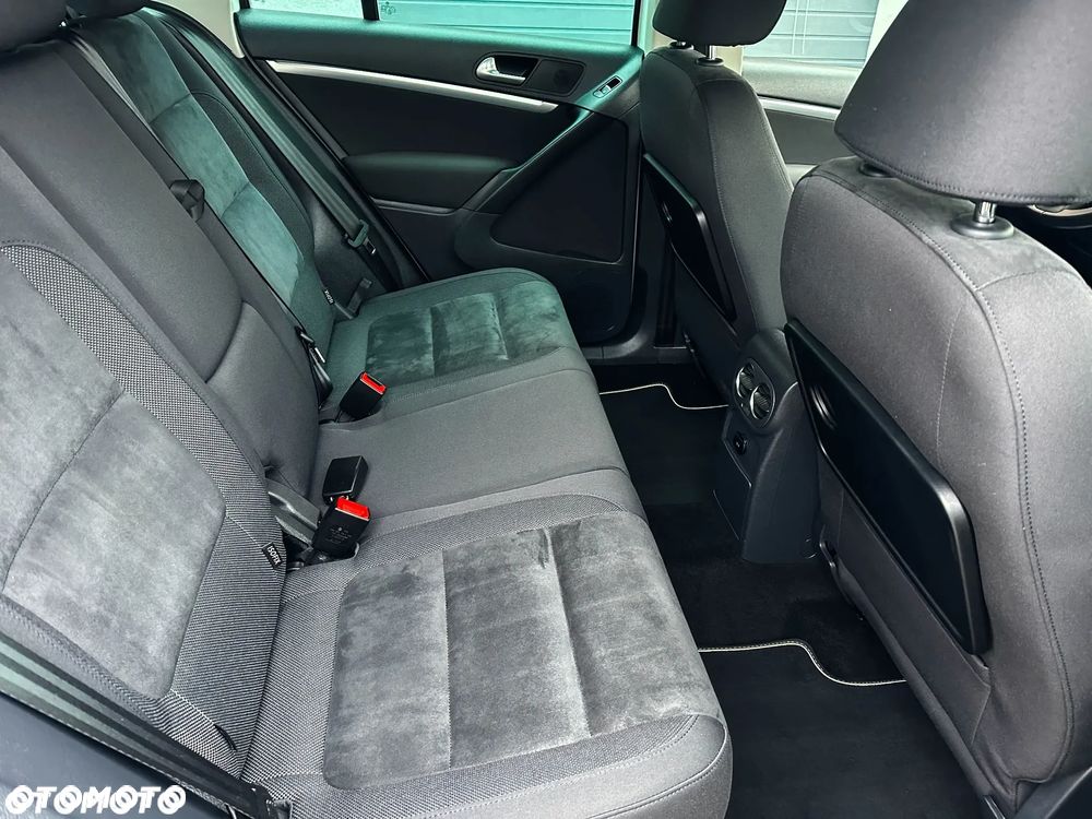 Volkswagen Tiguan - 23