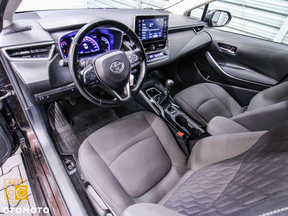 Toyota Corolla 1.6 Comfort - 17