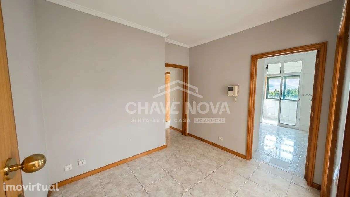 Apartamento T3+1 localizado em Pedroso - Grande imagem: 3/20