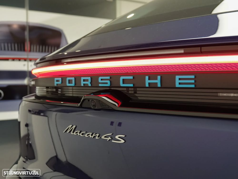 Porsche Macan Electric 4S - 6