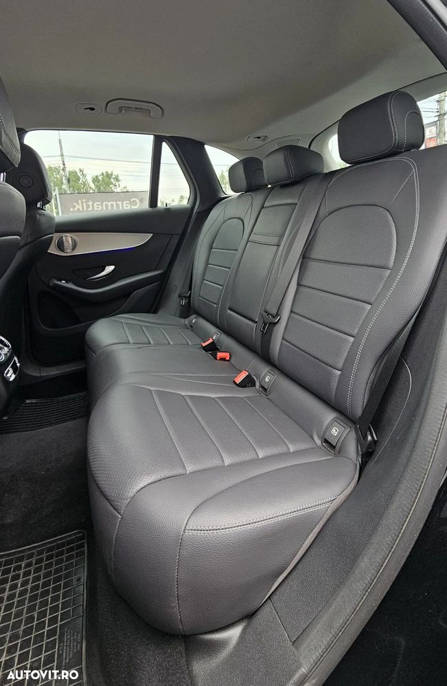 Mercedes-Benz GLC 300 e 4MATIC - 15