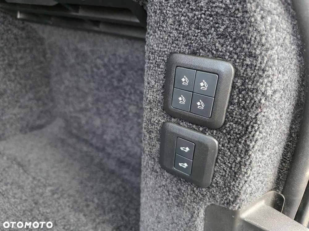 Land Rover Range Rover - 30