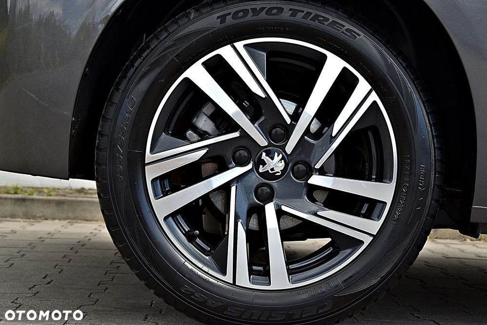 Peugeot 208 1.2 PureTech Allure S&S EAT8 - 13