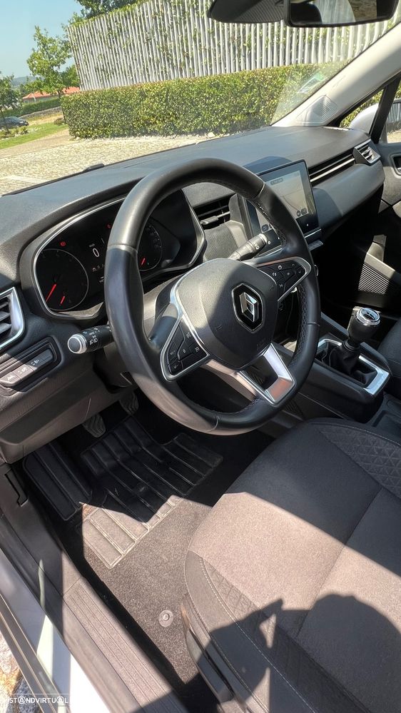 Renault Clio - 15
