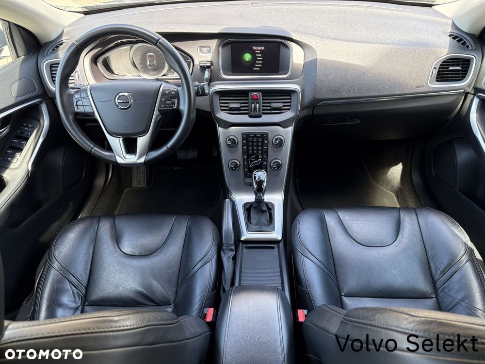 Volvo V40 - 20