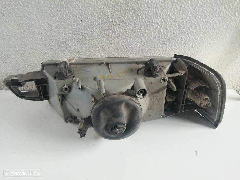 FAROL DIREITO FIAT TEMPRA 1990 - 1