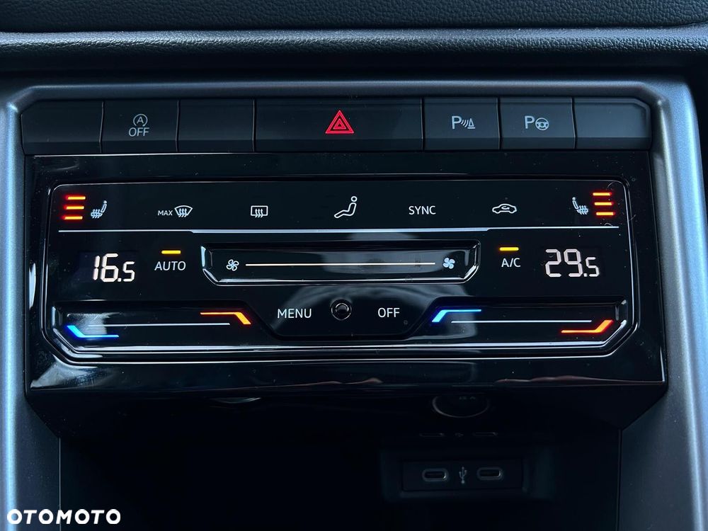 Volkswagen T-Roc 1.5 TSI Life Plus DSG - 26