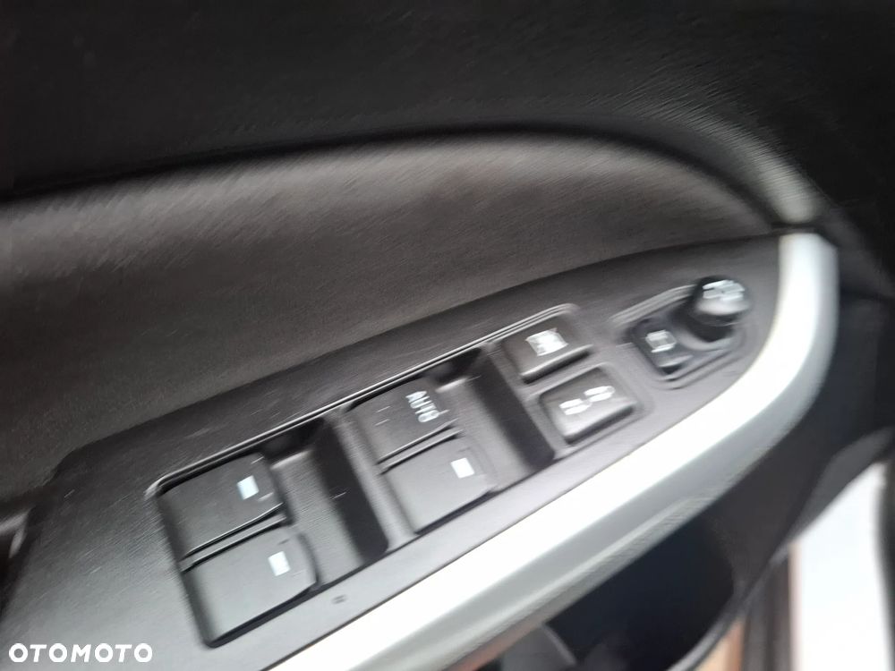 Suzuki Vitara 1.6 DDiS (4x4) Allgrip Comfort+ - 19