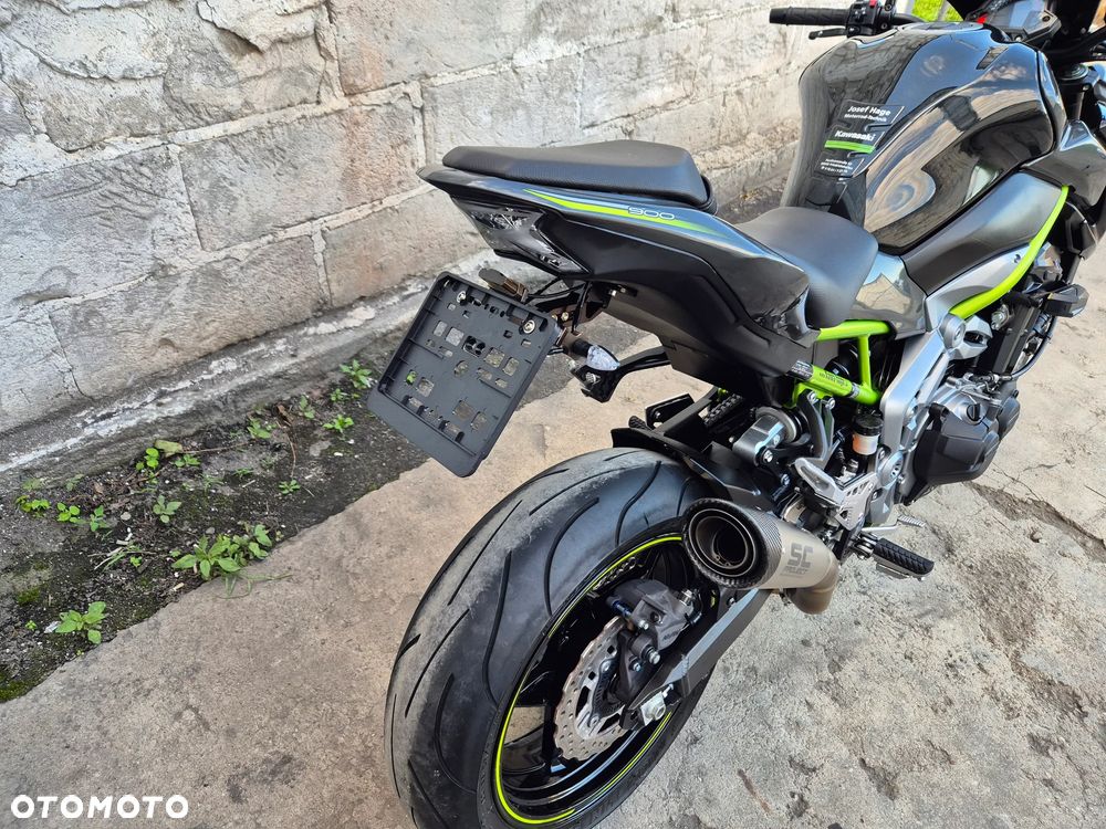 Kawasaki Z 900 - 10
