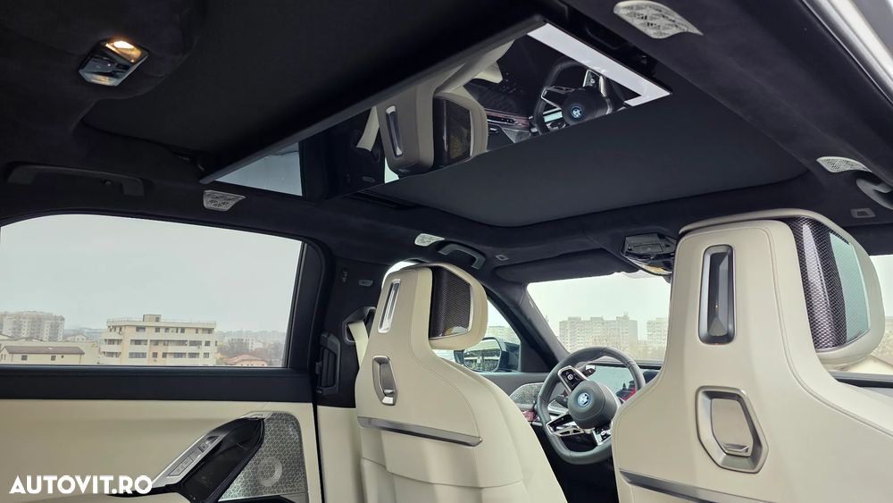 BMW M7 M760e xDrive AT PHEV - 12