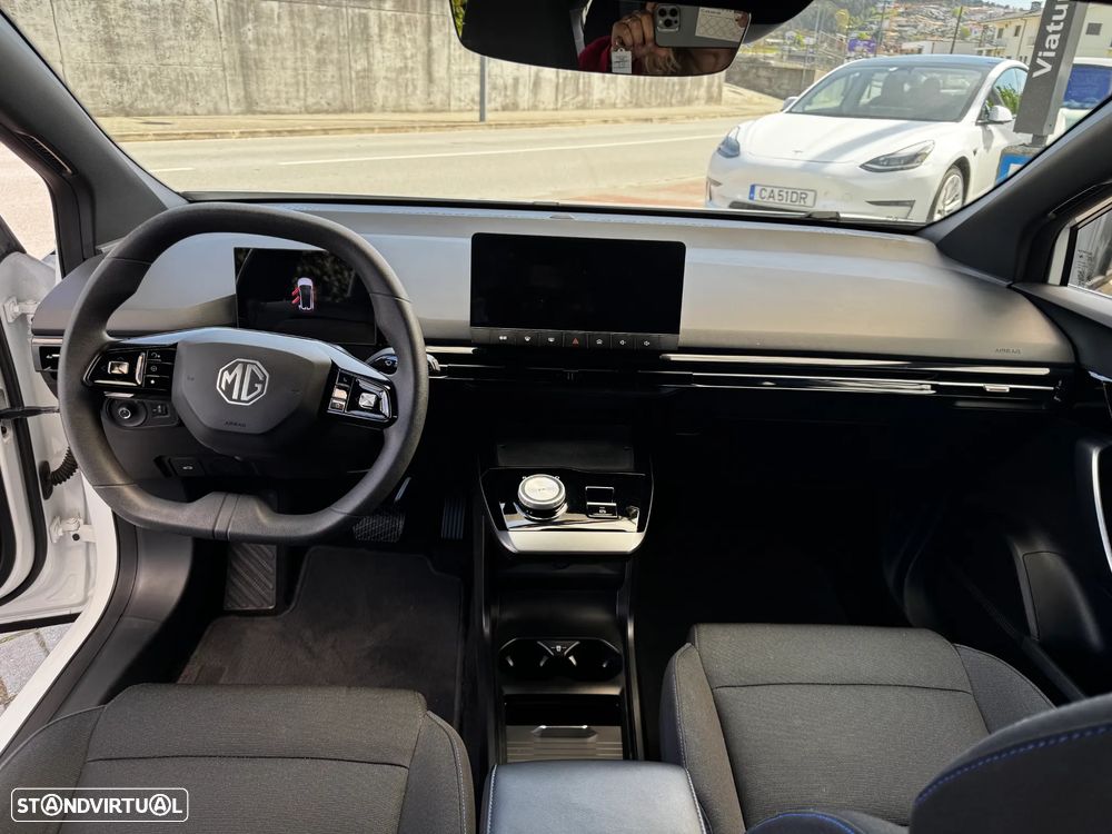 MG MG4 4 Standard - 11