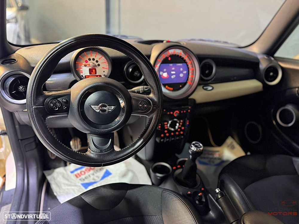 MINI 3 Portas Cooper S - 17