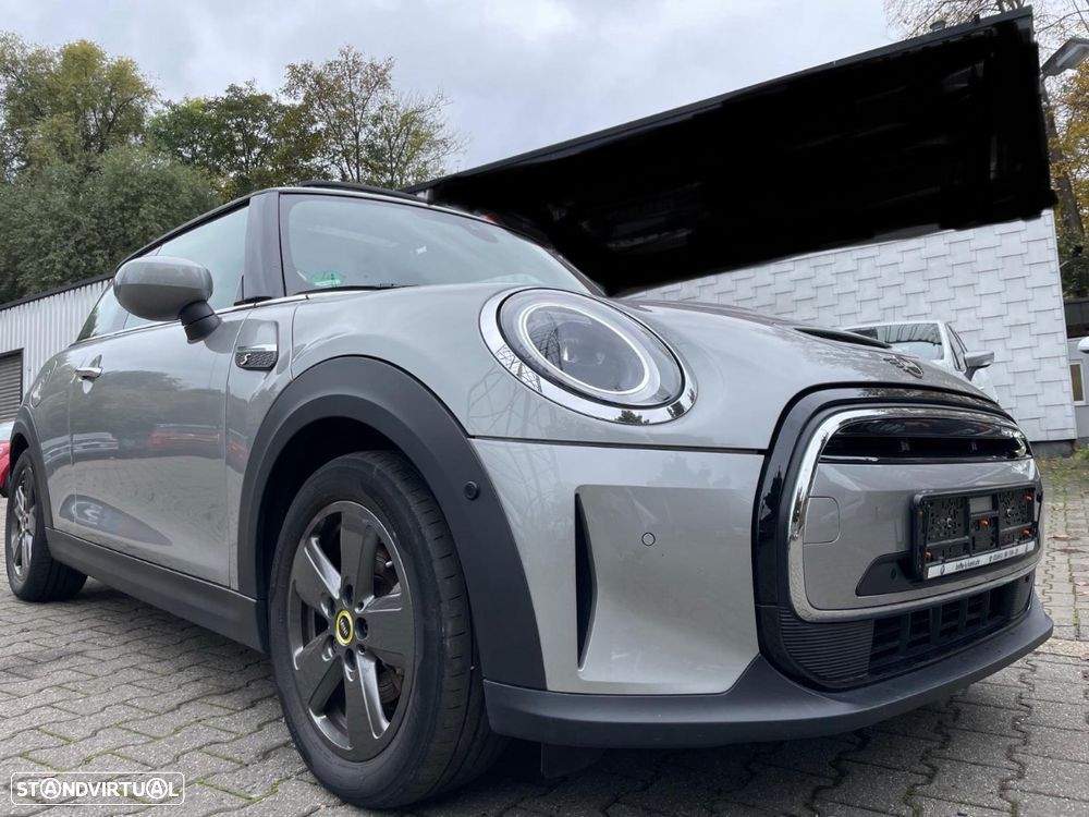MINI 3 Portas Cooper SE Essential - 2