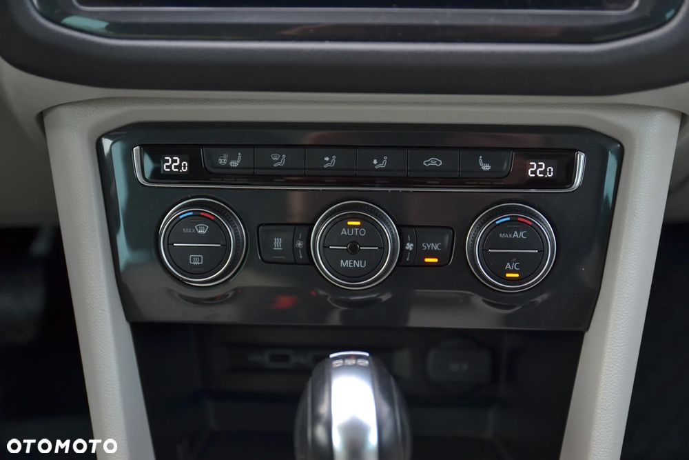 Volkswagen Tiguan 2.0 TDI SCR 4MOTION DSG Highline - 30