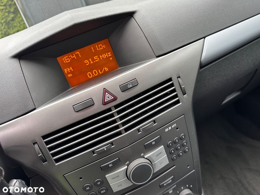 Opel Astra 1.6 Edition - 17
