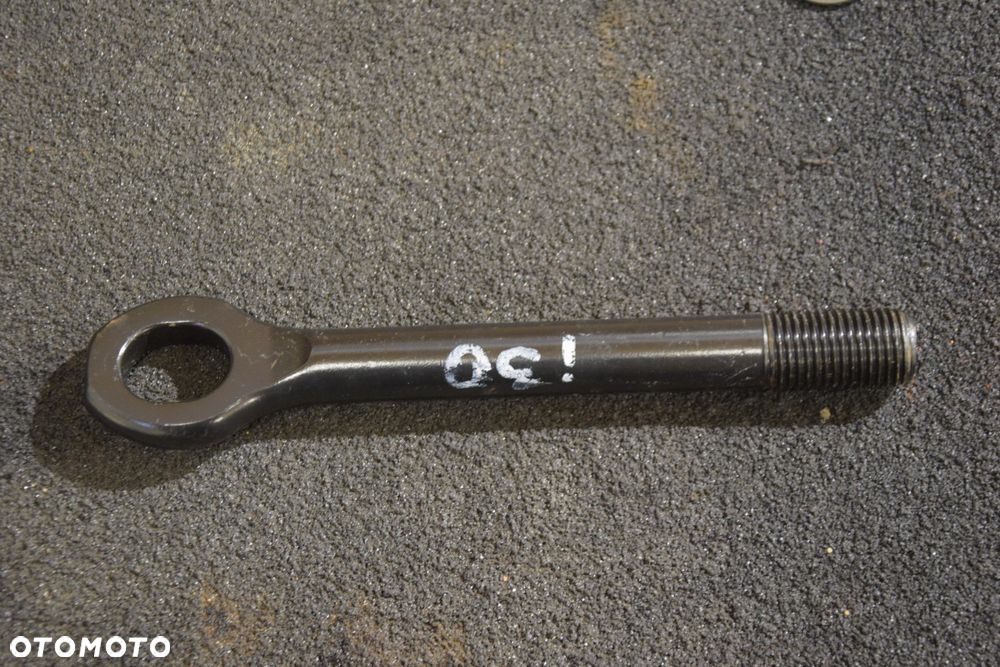 Ucho holownicze wkręcane zaczep Hyundai i30 - 1