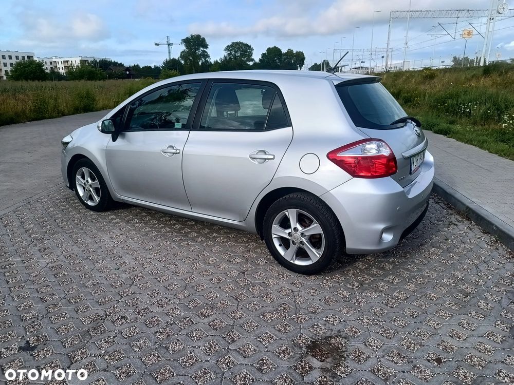 Toyota Auris 1.6 Sol - 7