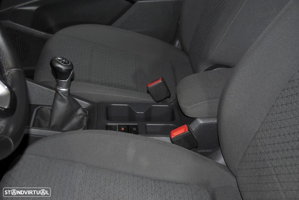 Ford Tourneo Connect 2.0 TDCi Titanium - 38