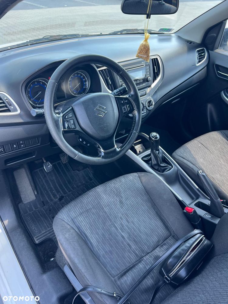 Suzuki Baleno 1.2 Dualjet Basic - 3