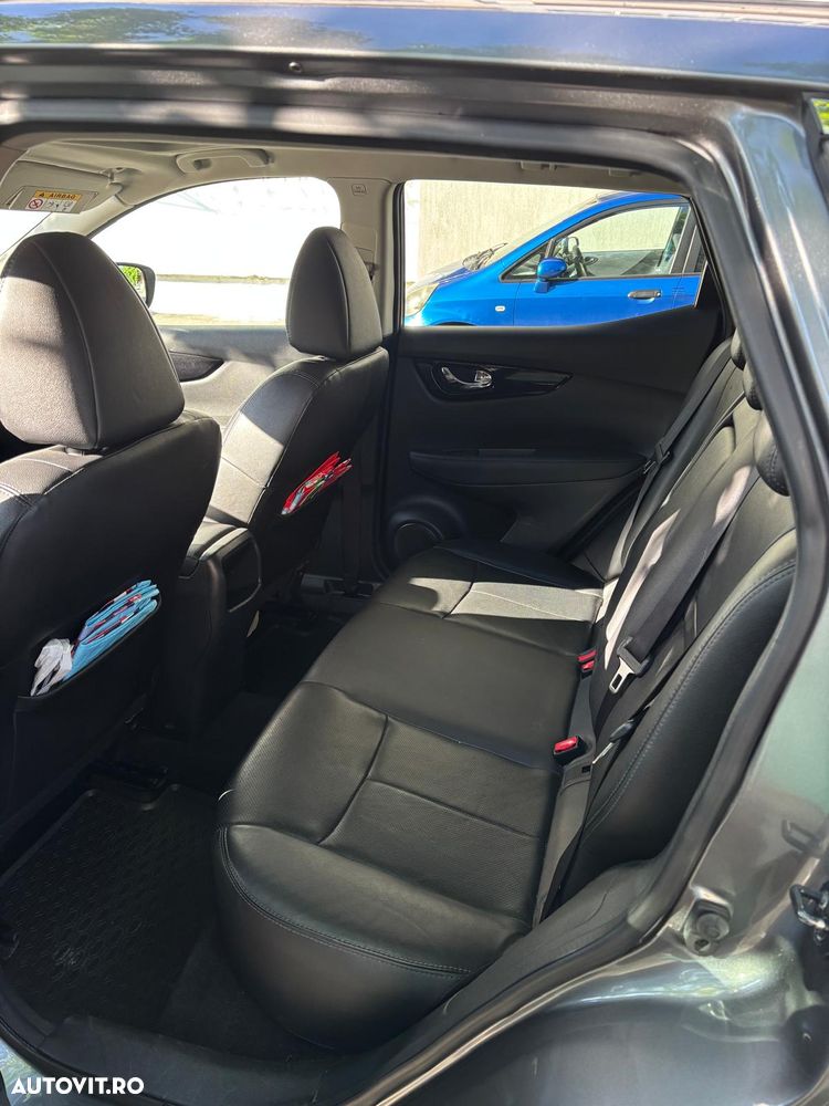 Nissan Qashqai 1.6 DCI Start/Stop X-TRONIC Tekna - 6
