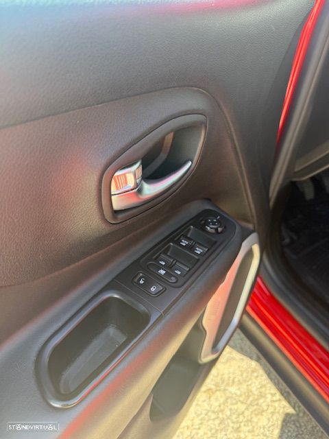 Jeep Renegade 1.4 MultiAir Limited - 16